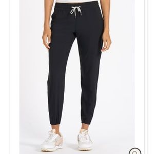 Vuori Weekend Jogger Pants - black, size small